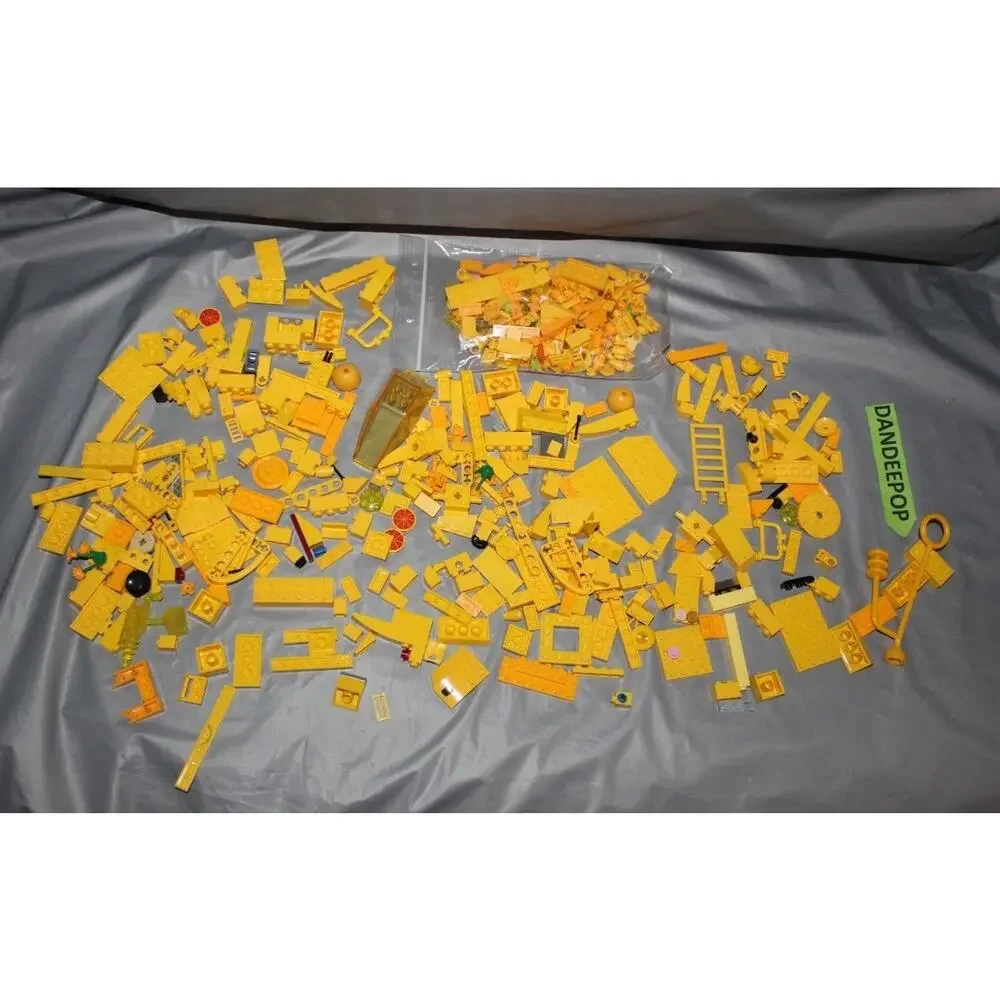 Lego 560+ All Yellow Multi Set Assorted Bricks And Pieces Toys City, Dino, Sub +